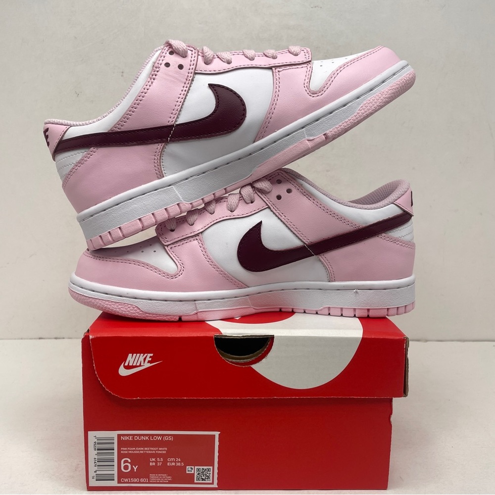 Nike Dunk Low GS “Pink Foam/Valentine’s” 2022 - Picture 3 of 4